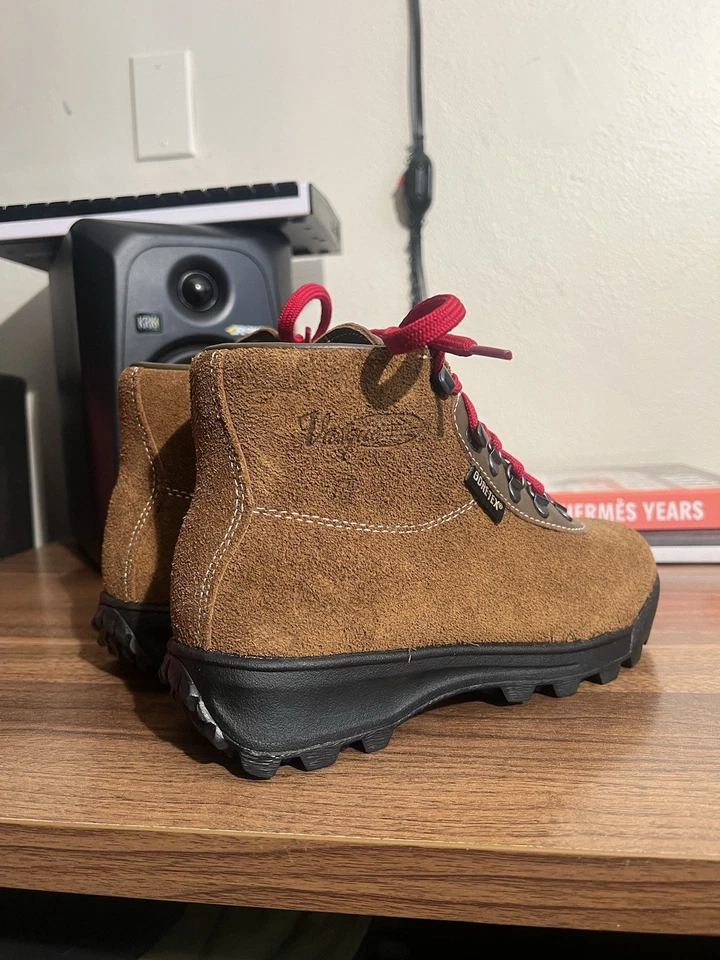 Vasque Mujer Sundowner GORTEX Bota de Senderismo Marrón Gamuza con Encaje Rojo Talla 7.5W NUEVA Foto 4 de 4