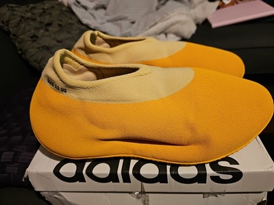 yeezy knit runner orange