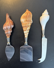 3 Seashell Cheese Knives Pre-owned