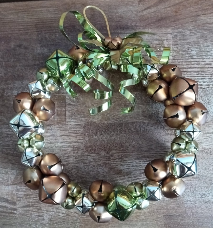 Vintage Jingle Bell Christmas Wreath Metal Wall/Door Hanging eBay