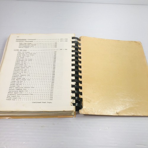 American Legion Auxiliary Centennial Cookbook Clearfield Iowa 1982 - Picture 11 of 15