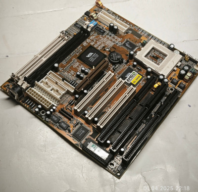 Super Socket 7 AT Soltek SL-54U5 Ver: D2 / A8 (VIA MVP3) ISA, PCI, AGP + Bonus