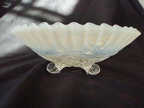 Antique Jefferson/Northwood White Opal "Zipper & Loops" ~ Footed Bowl EUC - Picture 8 of 8