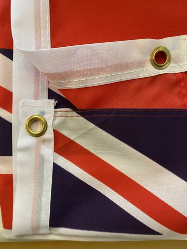 FLAG RED ENSIGN RED DUSTER BRITISH MERCHANT NAVY FLAG 3FT X 2FT WITH EYELETS - Foto 2 di 2