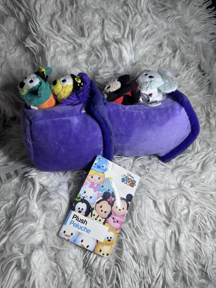 Mickey Mouse and Friends Tsum Tsum Haunted House conjunto de pelúcia mais 4 micros 2 1/2" - Imagem 2 de 4