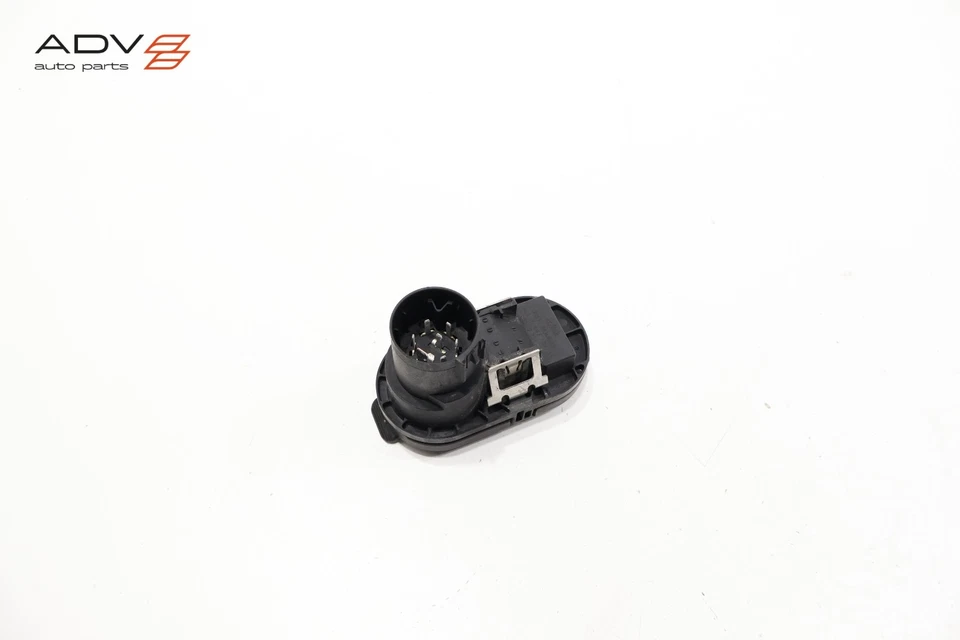 Remolque de remolque Toyota Tundra Sequoia 2013-2025 barra de enganche conector enchufe OEM Foto 3 de 4