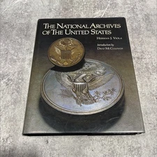 the national archives of the united states book, by herman j. viola, 1984 Hardc