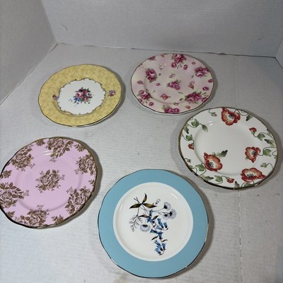 Royal Albert 100 Years 1950-1990 5-Piece Plate Set, 8 , Bone China