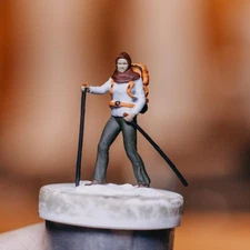 GIFT Miniature Hiking Figure HO Scale (1/87) Diorama Prop No Preiser Christmas