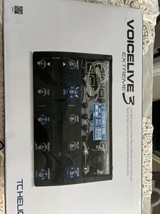 TC-Helicon VoiceLive 3 Extreme Multi-Effects Processor Excellent
