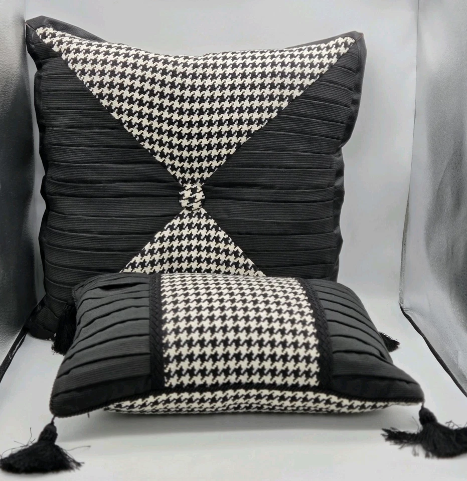 Juego de 2 almohadas decorativas Bella Rose pata de gallo negro blanco marfil Foto 2 de 4