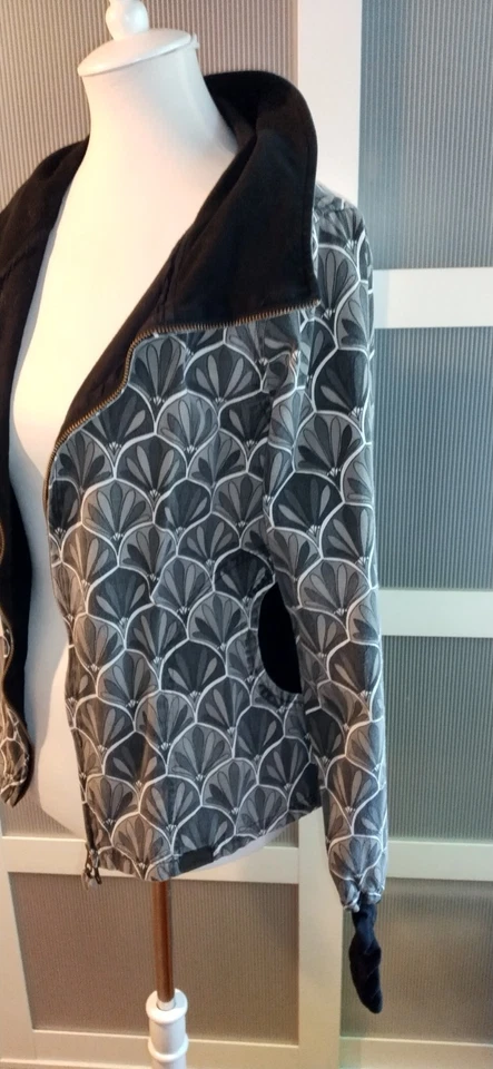 Chapati Jacke Gr. L Organic Cotton LARP Cosplay Gothic Geraffte Ärmelenden  - Bild 2 von 4