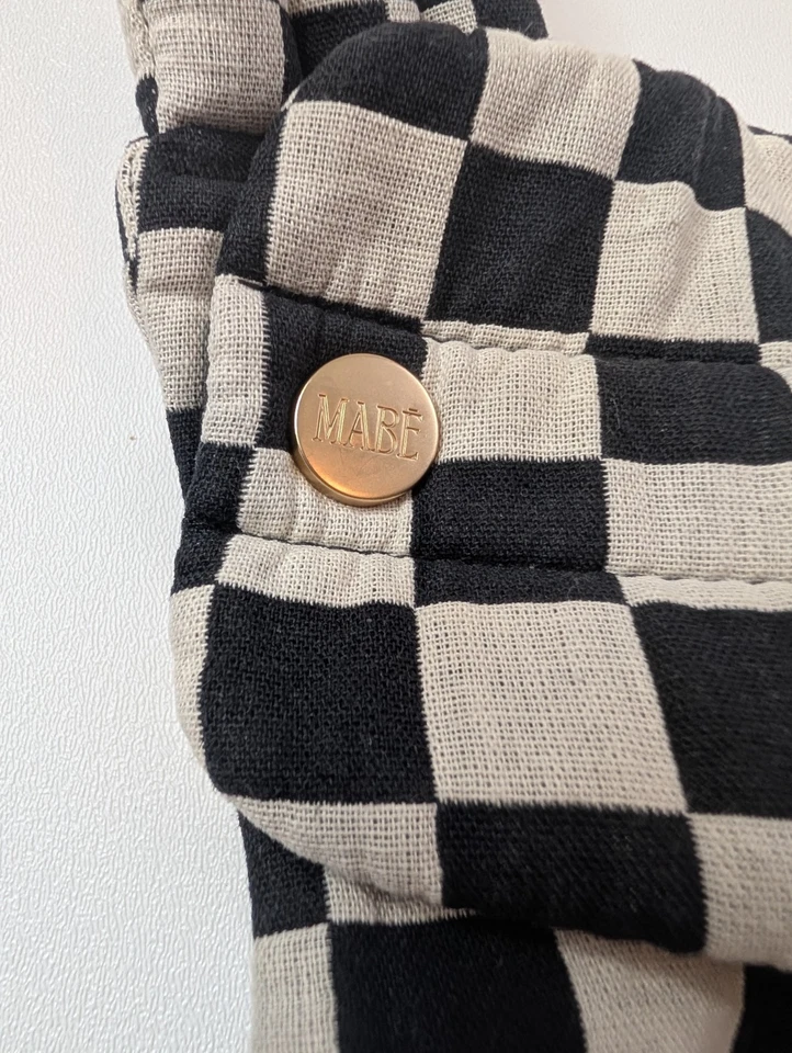 Porta-bebês Mabē preto branco quadriculado ergonômico macio estruturado estilingue... - Imagem 3 de 4