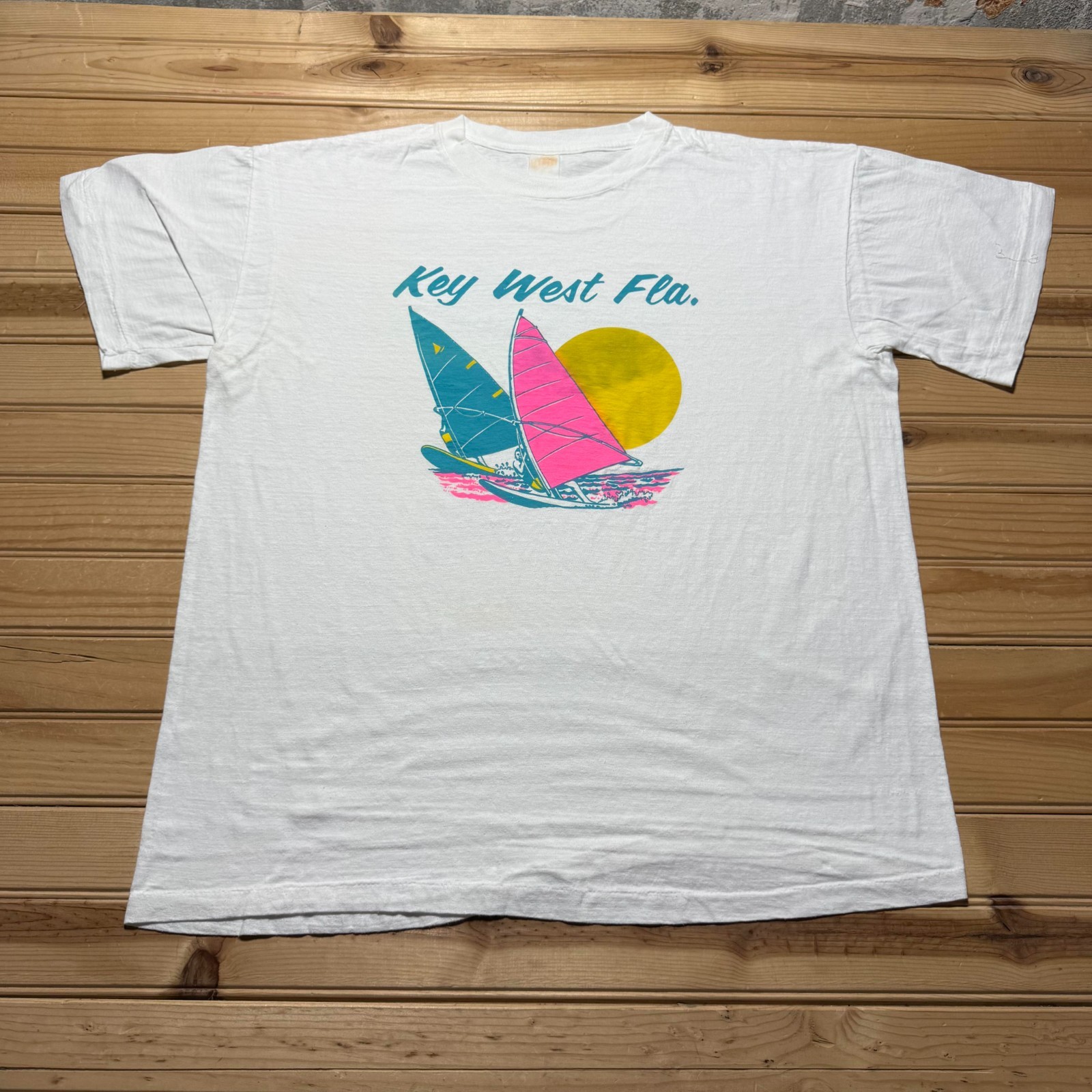 Vintage 80s Key West Florida Sailboat Windsurfing Beach Souvenir T-Shirt Size XL