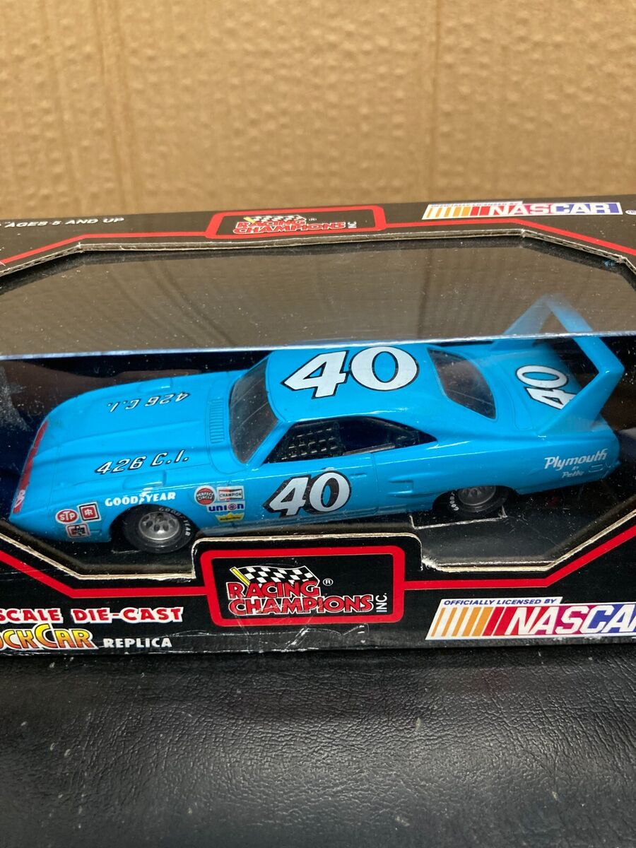 1993 1:43 Racing Champions NASCAR 1970 Plymouth Superbird 1993 1:43 Racing Champions NASCAR 1970 Plymouth Superbird