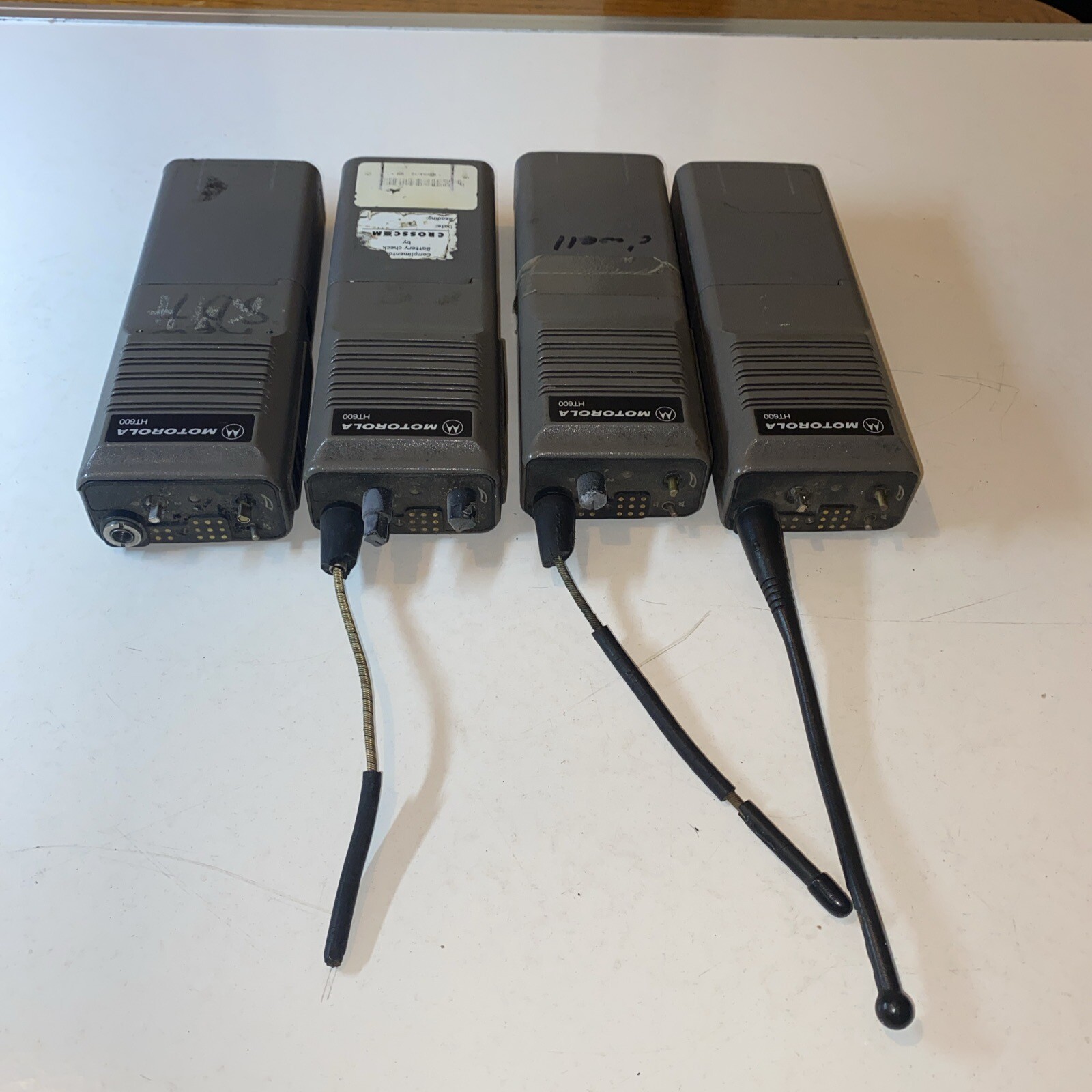 4 X Motorola HT600 UHF Portable Radio Walkie Talkies REPAIR, AS IS