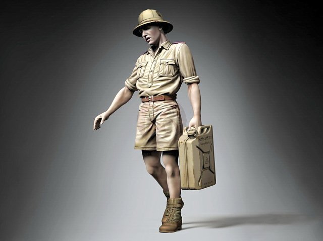 Royal Model 1/35 German DAK Soldier N.Africa WWII w/Pith Helmet w