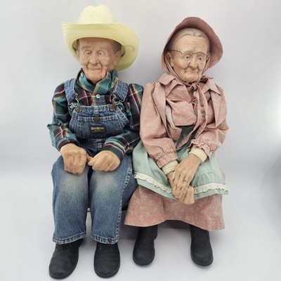 Vintage 1989 William Wallace Jr. 35  Grandma & Grandpa Porcelain Dolls