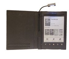 Sony Reader PRS-T2 eReader eBook 2GB, 6in, Wi-Fi Sony PRSA-CL22 Cover Bundle