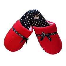 Betty Boop Slippers Knit Red with embroidered Betty  Bows Medium 7-8