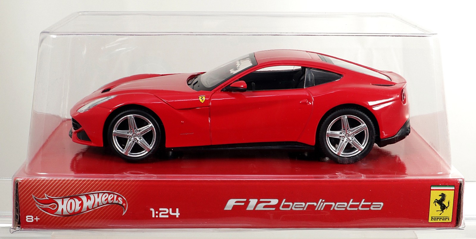 Hot Wheels Ferrari F-12 Berlinetta 2012 1:24 BCK02