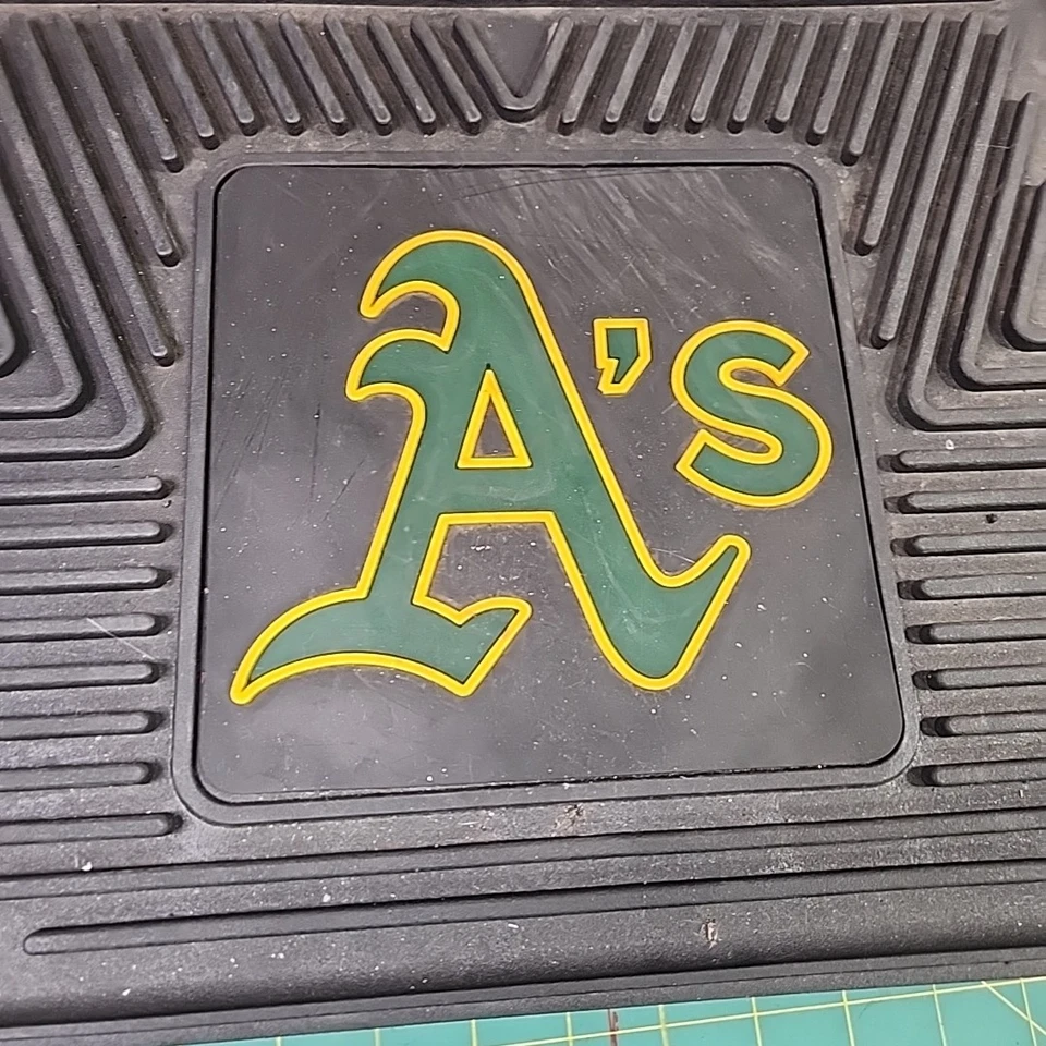 Oakland A's Heavy Duty Car Truck Floor Mats - 4 Piece Set (Front and Rear) Used - Image 4 of 4