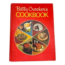 Vintage 1972 Betty Crocker's Cookbook Sears Holiday Edition HC; VGC; 13th Print