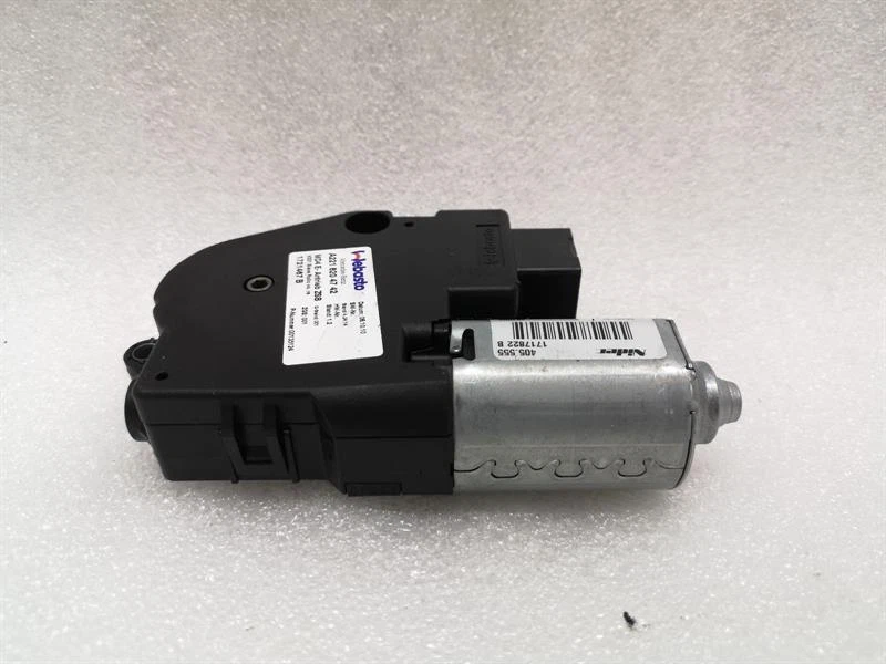MERCEDES S-class W221 Panorama Sun Roof Motor A2218204742 Schiebedachmotor  - Bild 1 von 4