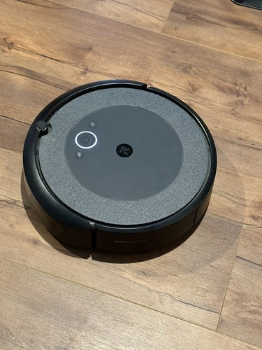 iRobot® Roomba® i3 (3150) Wi-Fi® Connected Robot Vacuum (USED) - Foto 4 di 6