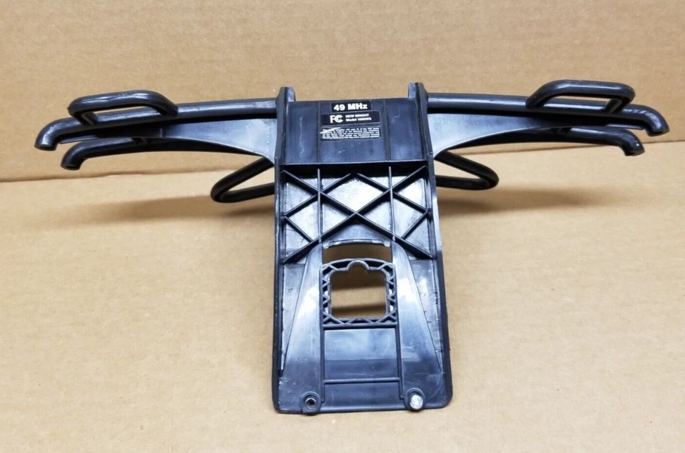 New Bright Land Rover Discovery 1:10 Scale RC Replacement Front Bumper Only - Image 4 of 4