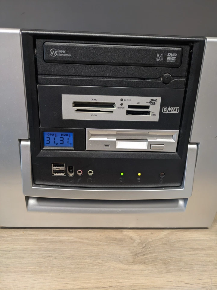 FAST MEDIA PC AMD QUAD CORE 16GB RAM 1TBSSD+1TBHDD AMD GPU - Image 4 of 4