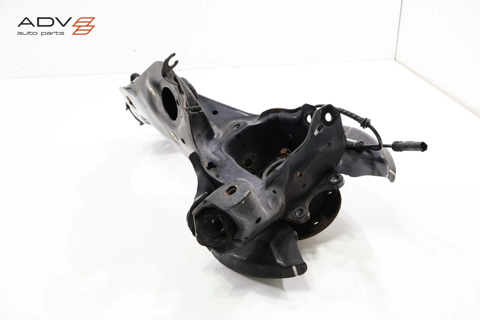 2016 - 2022 BMW X1 F48 REAR RIGHT PASSENGER SIDE SPINDLE KNUCKLE HUB OEM - Image 4 of 4