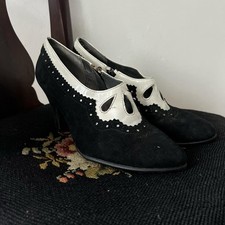 Aerosols Black  White Vintage Style Pumps w/ Zipper Women  s Size 7