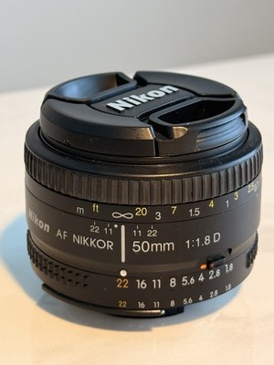 Nikon AF NIKKOR 50mm f/1.8D Standard Lens Nikon F Mount Autofocus w/ Cap