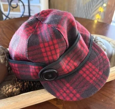 Stormy Kromer Wool Hat Size 7 1/2 Red Plaid Made in USA New