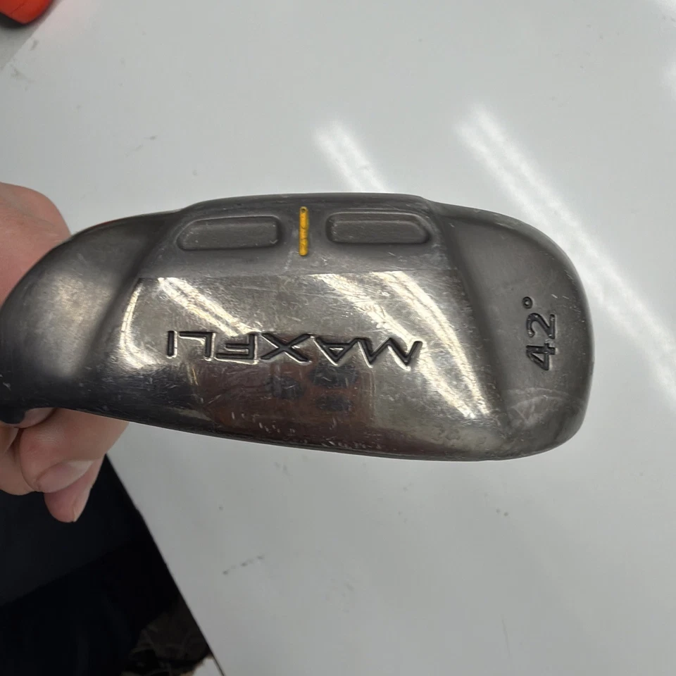 Para Hombres Derecha Maxfli Negro C3 42* Astilladora Eje de Acero Gran Agarre Lamkin Foto 4 de 4