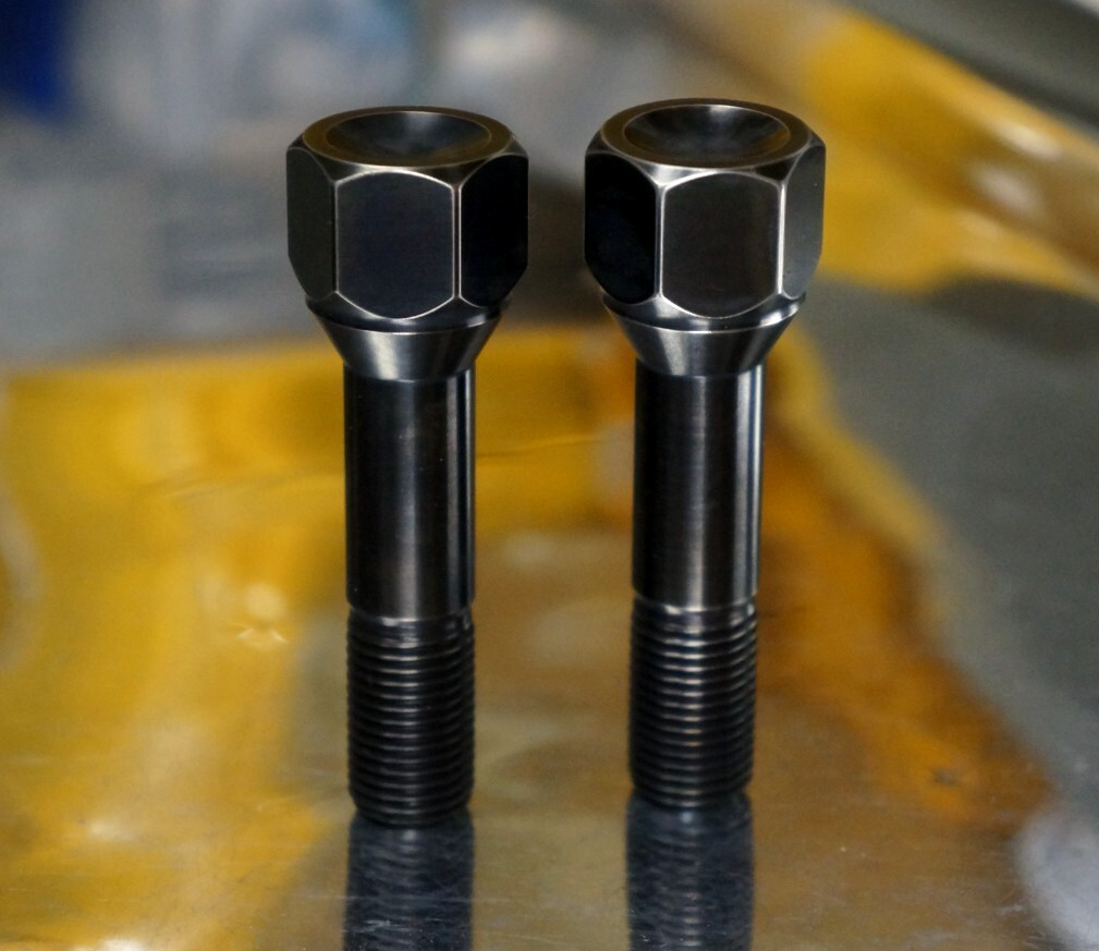 20x set Ferrari Black Lapped Titanium Lug Bolt 14x1.5 22mm hex 52mm shank