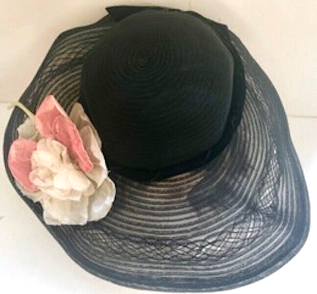 Vintage Eva Mae Black Netted/Straw Hat. 1940 display picture 1