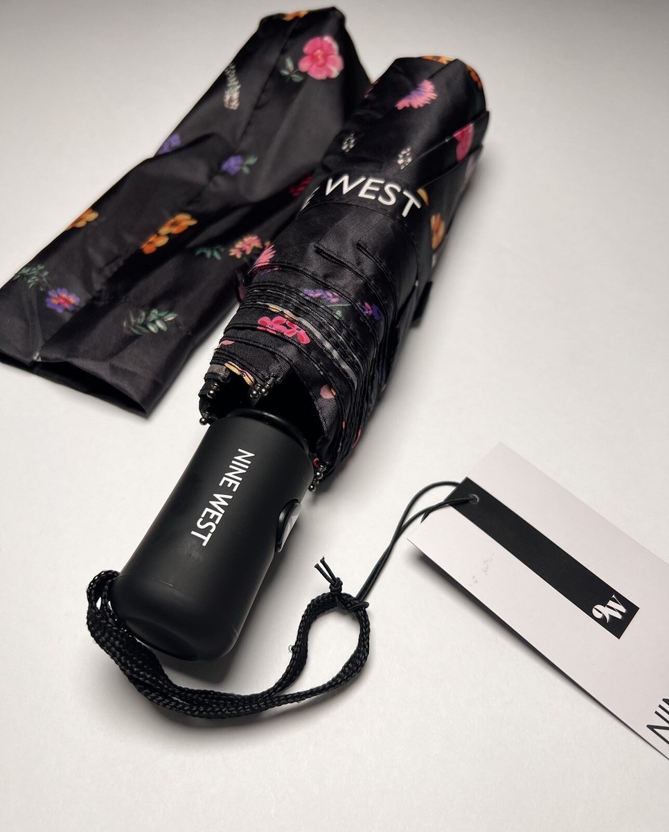 Nine West Umbrella Auto Open/ Close Large Coverage 44” Black Nine West Umbrella Auto Open/ Close Large Coverage 44” Black