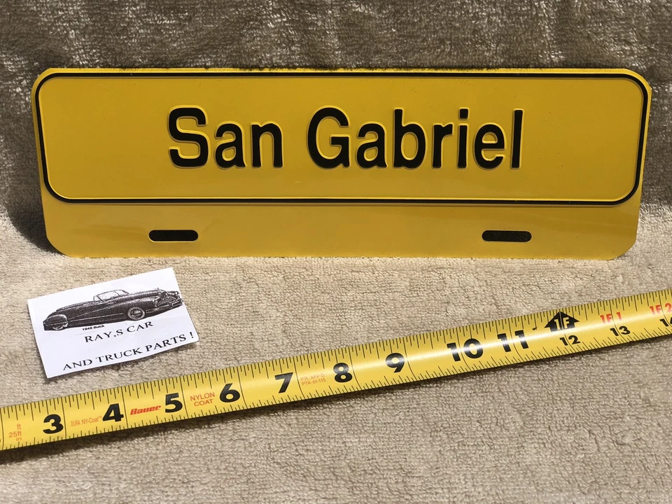 ¡NUEVO ADORNO DE MATRÍCULA UNIVERSAL SAN GABRIEL! Foto 2 de 4