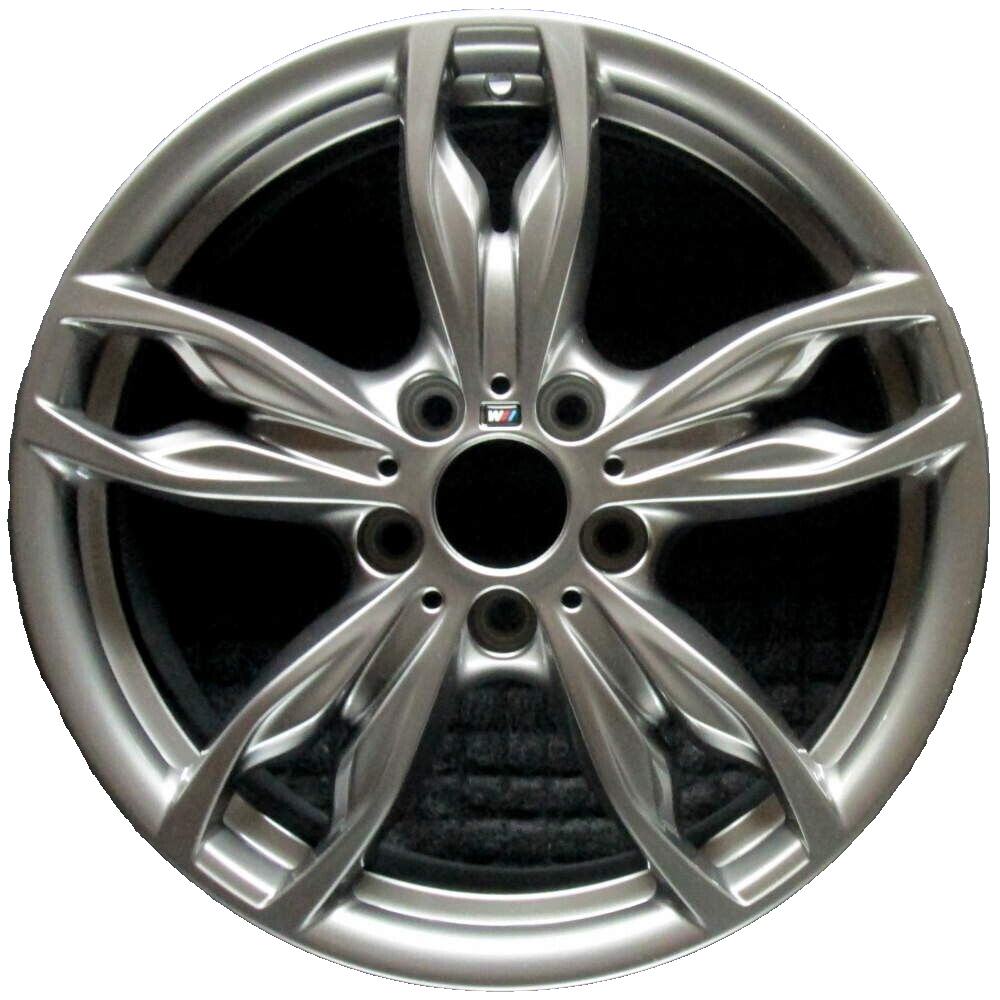 1 X Genuine Original BMW M135i 18