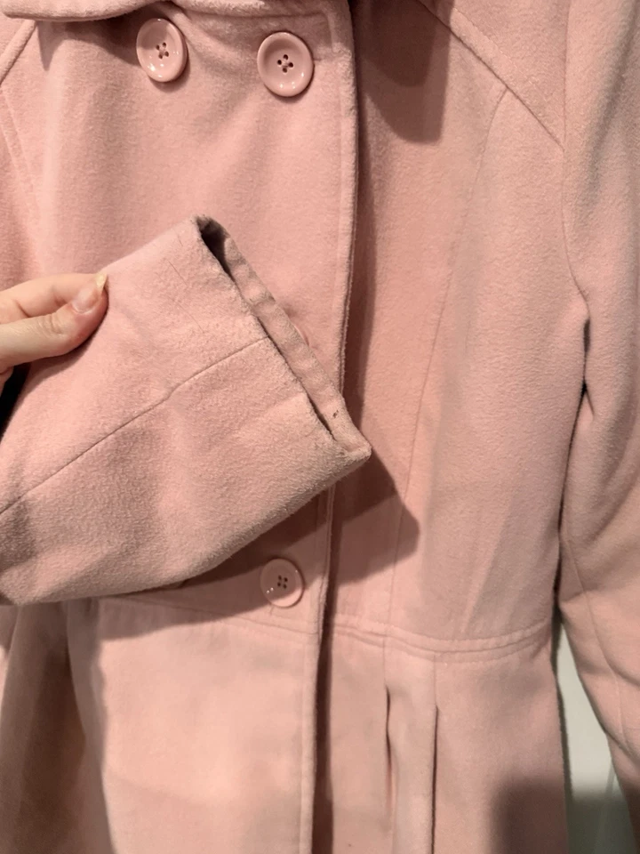 Chaquetón para mujer Xhilaration rosa claro con botones y bolsillos talla grande Foto 4 de 4