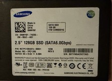 Samsung 830 MZ-7PC128D 128 GB 2.5 in SATA III Solid State Drive HDD00021