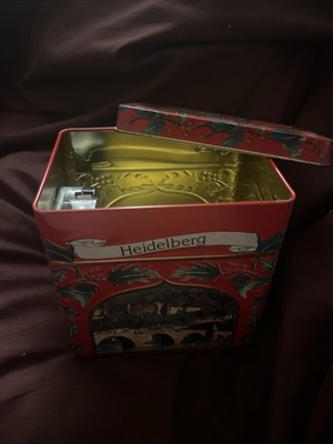 vintage Lambertz Aachen musical Christmas cookie tin, likely from Germany