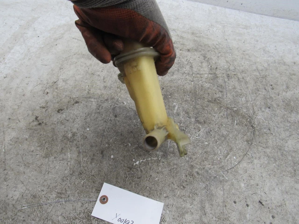 2004 2009 Toyota Prius inverter coolant reservoir expansion tank bottle overflow Foto 4 de 4