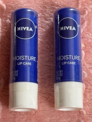 LOT OF 2 ~ Nivea * A KISS OF MOISTURE * Essential Lip Care Beeswax & Shea Butter