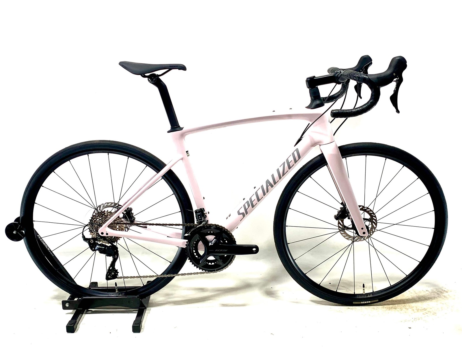 2027 Specialized Roubaix SL8 Sport Shimano 105 12-Speed Size: 56cm (Preowned)