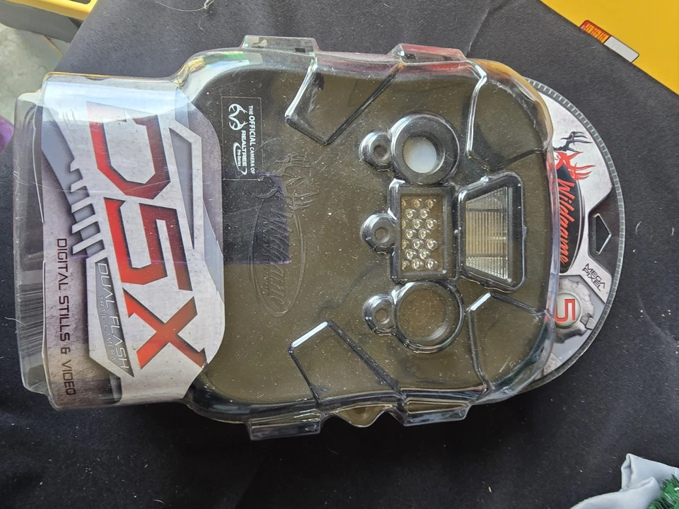 Wild Game Innovations D5X, 5 MP, cámara de rastro de doble flash imágenes fijas digitales y video Foto 3 de 3