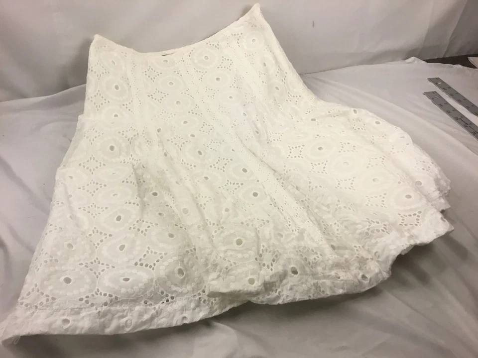 Falda Cabi Talla 0 Blanca 100% Algodón Encaje Forrada Hasta la Rodilla Como Nueva YGI AS7 Foto 2 de 4