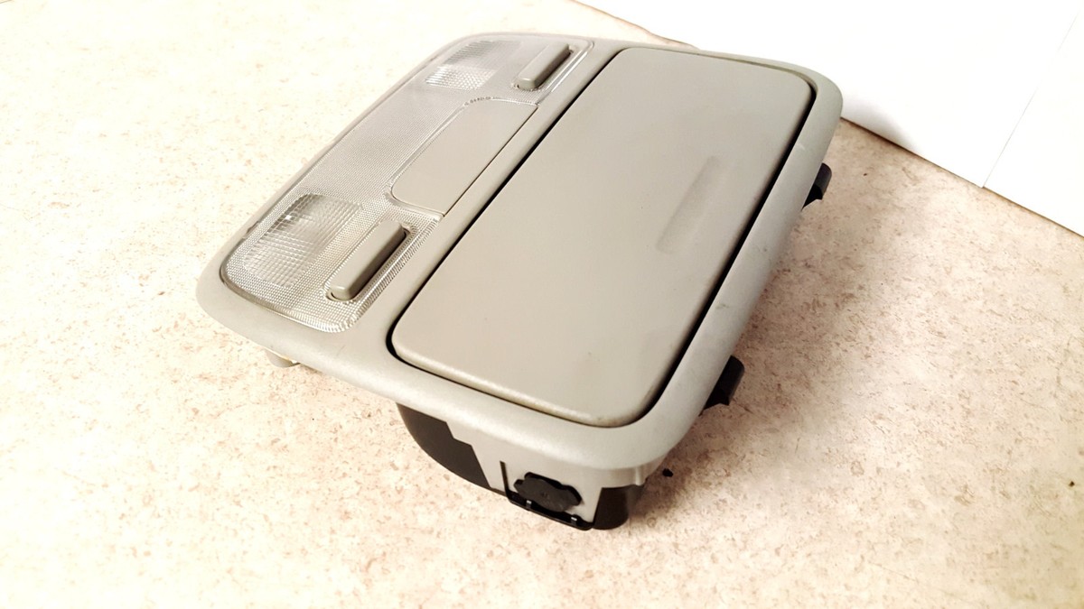 1998-2002 honda accord 4dr 2dr dome light front brown oem d38 d46